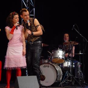 The Lovecats live: Einmal weite Welt